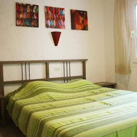 Mas Mundo - 4 Ferienhaeuser In Calonge / Apartamento Girona