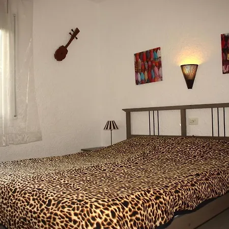 Mas Mundo - 4 Ferienhaeuser In Calonge /