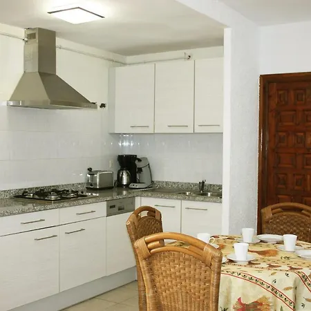 Mas Mundo - 4 Ferienhaeuser In Calonge / * Girona