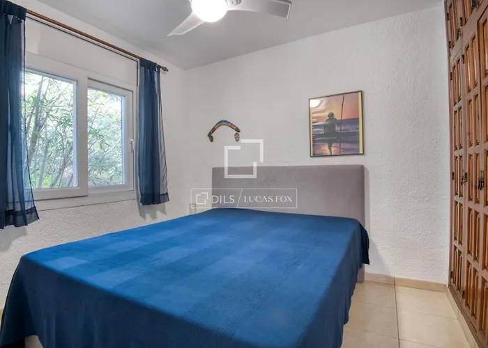 Mas Mundo - 4 Ferienhaeuser In Calonge / * ז'ירונה