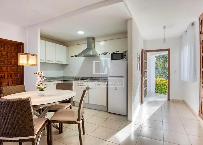 Mas Mundo - 4 Ferienhaeuser In Calonge /