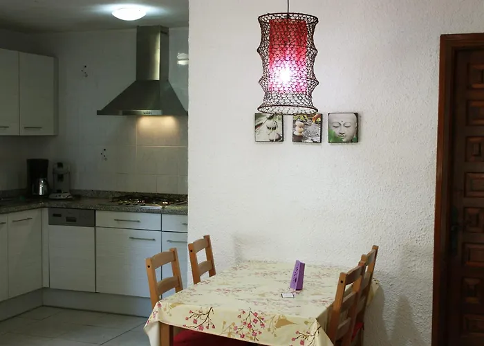 Mas Mundo - 4 Ferienhaeuser In Calonge / * Girona